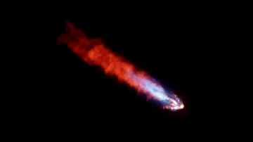Raketa Falcon 9 společnosti SpaceX vynesla čtyři astronauty na oběžnou dráhu