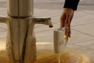 Žehnání pramenů v Jeseníku zahájilo lázeňskou sezonu