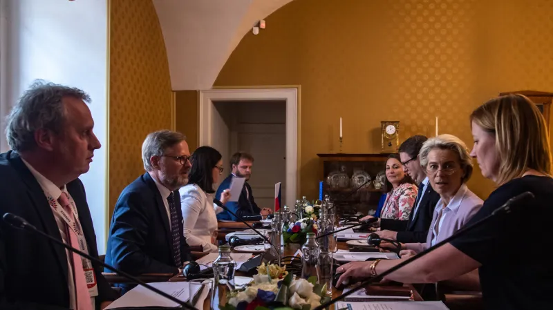 Petr Fiala a Ursula von der Leyenová odpoledne jednali v rodném bytě Bedřicha Smetany