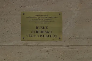 Ruské centrum v Praze pomáhalo se šířením válečné propagandy, zajímají se o něj úřady