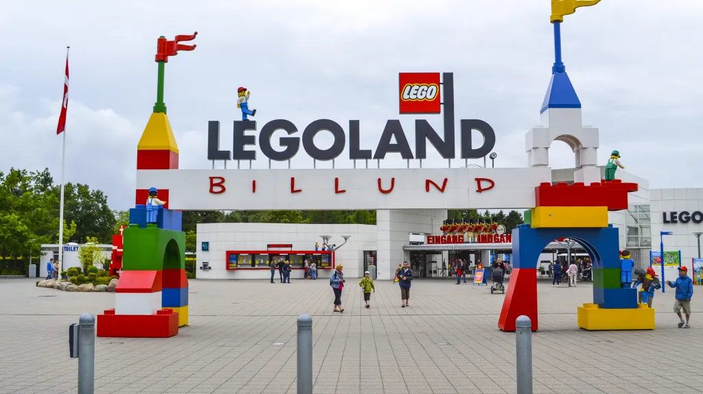 Legoland v dánském městě Billundu. Patent na kostičku LEGO oslaví 28. ledna 2017 šedesát let.