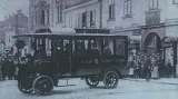 Na výstavbě a provozu se podílela firma Lohner, Porsche a Stoll. V roce 1906 byla produkce trolejbusů začleněna pod francouzský závod Mercédès-Électrique. Trolejbusová trať vedla od železničního nádraží Gmünd k radnici na náměstí, tam se také nacházela vozovna. Trať byla dlouhá 2,2 km, v roce 1909 se prodloužila na 3,3 km. Trolejbus projel denně oběma směry 16x v době od 5.40 do 20.50 hodin. Jízdenka stála 20 haléřů. Z důvodu nerentabilnosti byl provoz v roce 1916 zrušen.