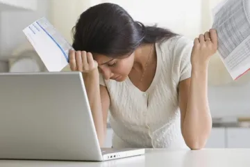 Sněmovna prosadila přísnější pravidla pro osobní bankrot. Nejchudší na něj nedosáhnou