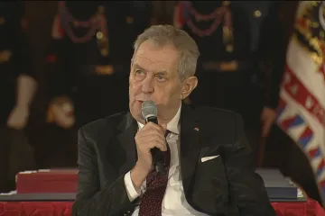 Miloš Zeman předal státní vyznamenání, slíbil udělit Řád bílého lva Volodymyru Zelenskému