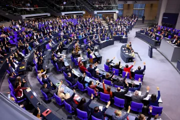 Bundestag odmítl zpřísnění migračních pravidel