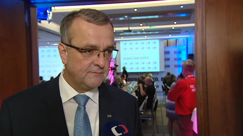 Kalousek: V nejužším vedení strany by mělo být co nejvíce političek