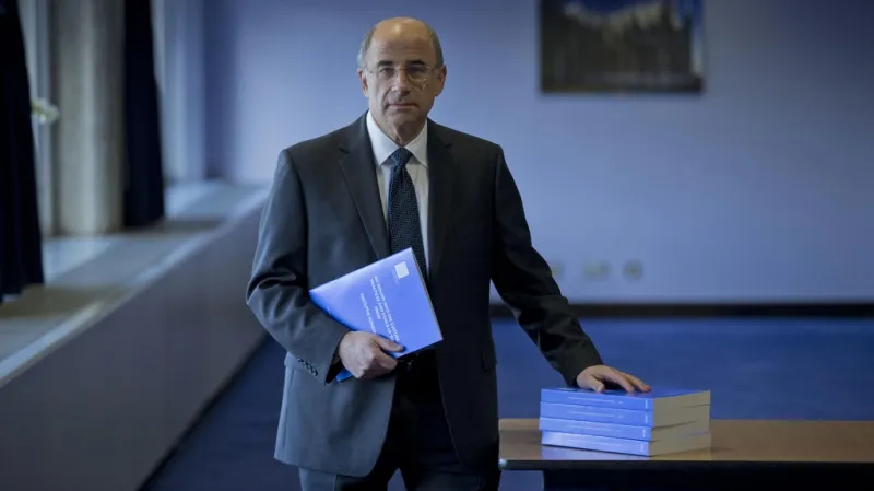 Lord Leveson představil svou zprávu o stavu médií v Británii