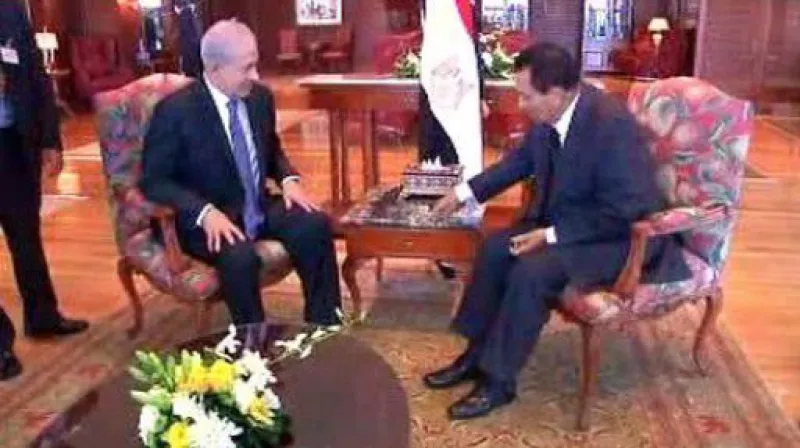 Izrael a Palestina zasedly k jednacímu stolu