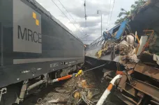 Policie vyšetřuje sobotní střet dvou vlaků na Prostějovsku jako obecné ohrožení 