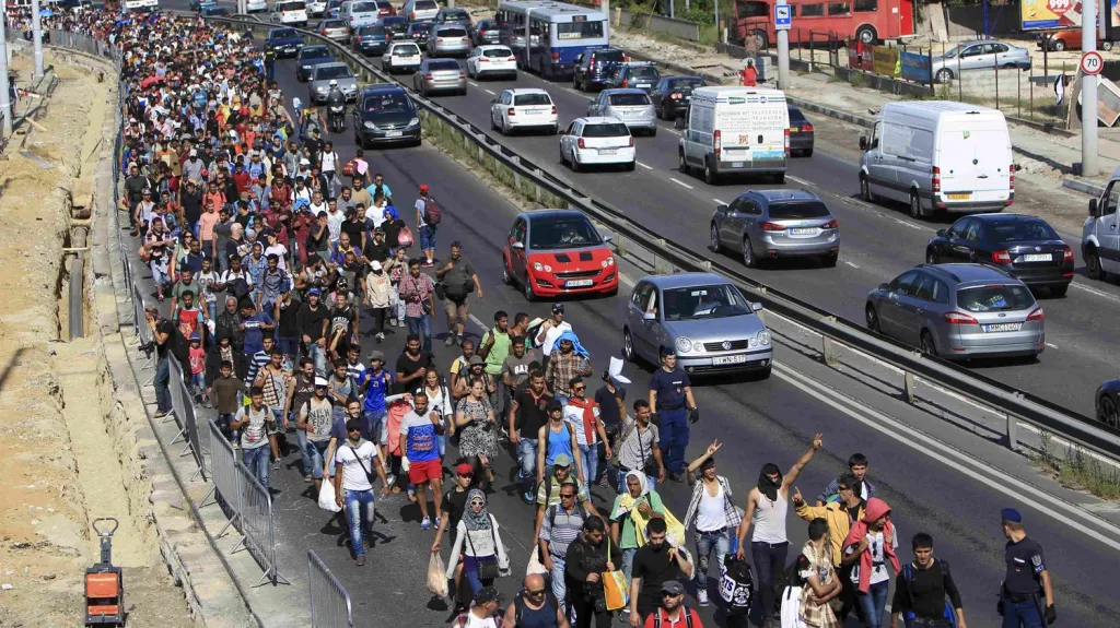 Uprchlíci na pochodu z Budapešti
