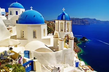 V moři u Santorini se možná probouzí vulkán. Bezprostřední erupce nehrozí, uklidňují vědci