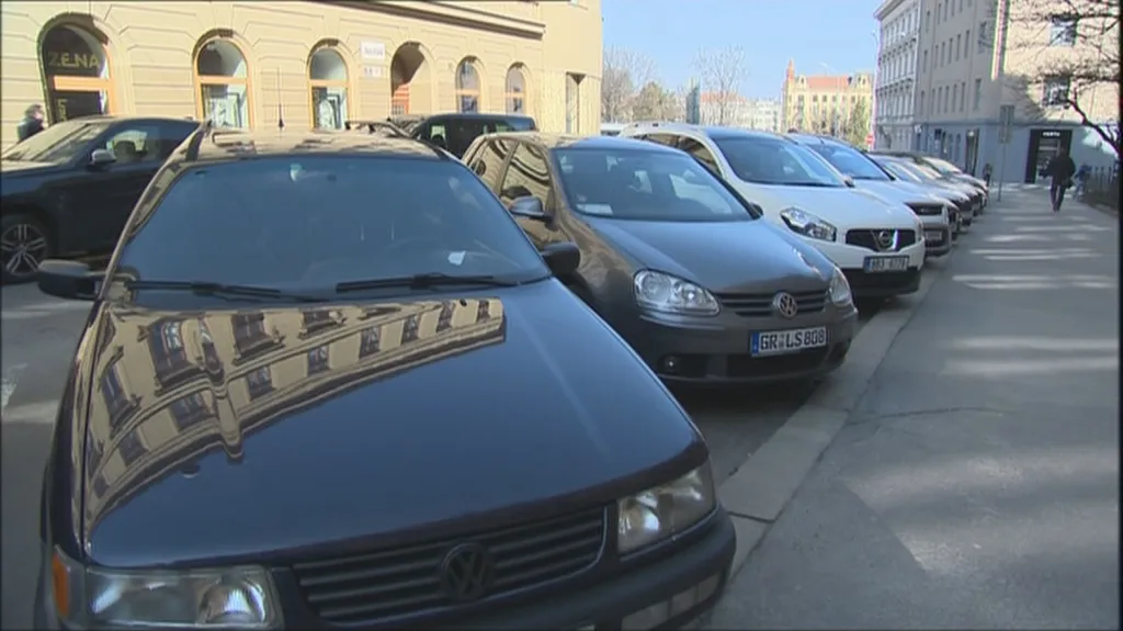 V centru Brna zaparkují jen rezidenti