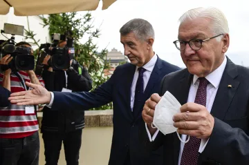 Německý prezident Steinmeier ukončil návštěvu Česka. Sešel se s Babišem, v Ústí si prohlédl výstavu