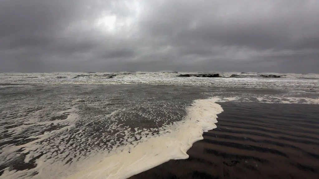 K pobřeží USA se blíží hurikán Sandy