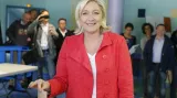 Marine Le Penová volí do europarlamentu