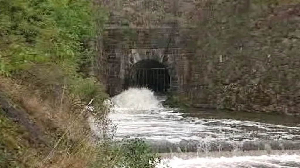 Vypouštění plumlovské přehrady