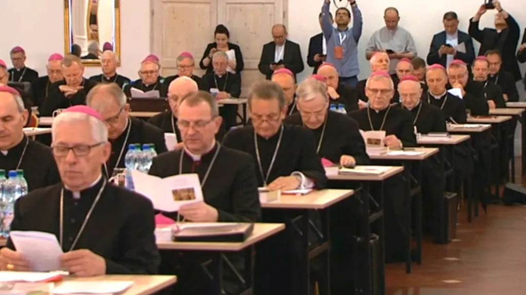 Události: Papežův čistič v Polsku