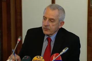 Hegerova reforma mění poplatky, ceny léků i pravidla pojišťoven