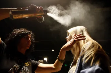 Vědci odrazují od používání sprejů. Významně přispívají ke znečištění ovzduší, tvrdí