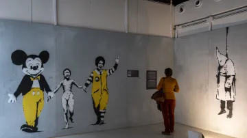 Z výstavy The World of Banksy