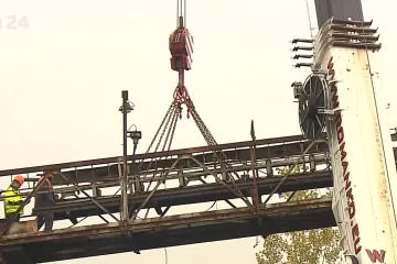 Mizí most, který spojuje důl Paskov s nedalekou haldou. Neměl využití a chátral