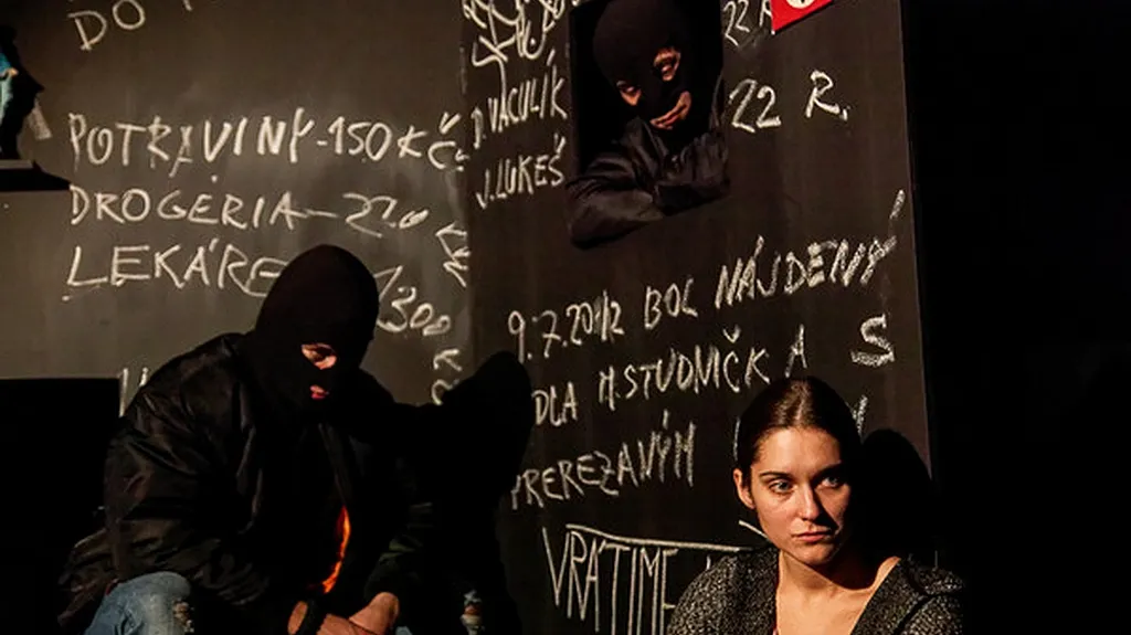 Výjev z divadelního projektu Natálka