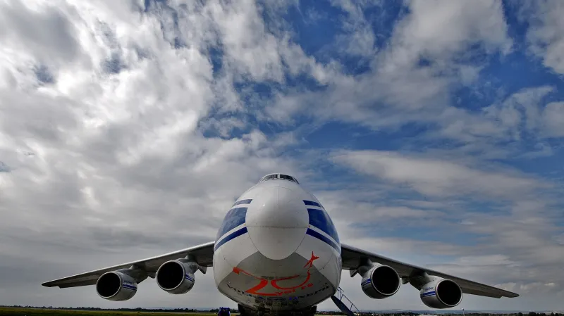 Antonov An-124-100 Ruslan v Ostravě