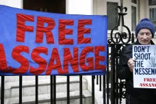 OSN žádá pro Assange svobodu. Jdeme po něm dál, vzkazují Švédsko i Británie