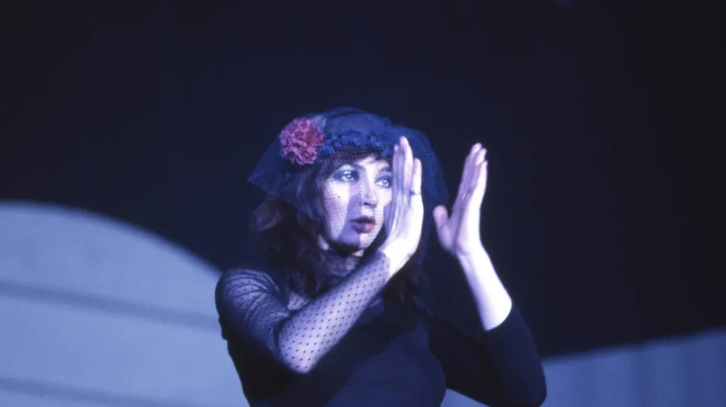 Kate Bush na turné v roce 1979