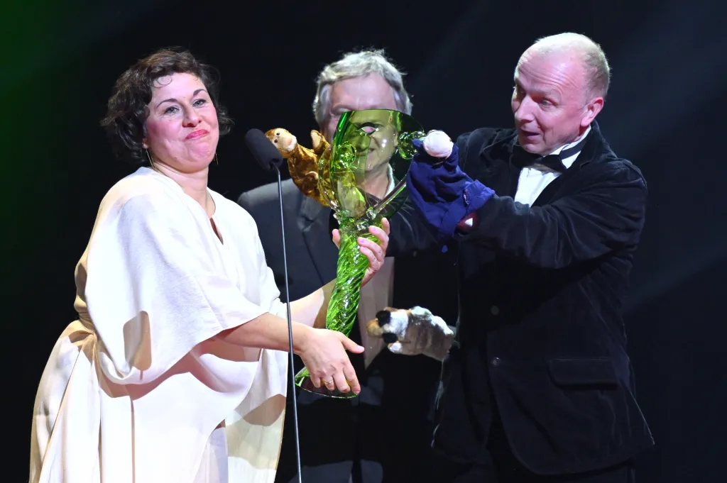 Thálie za loutkové divadlo náleží Kristýně Frankové za inscenaci Čáslavská – Tokio – 1964 (Divadlo Alfa)