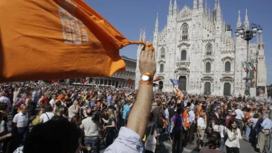 Italové oslavují v Miláně výsledky obecních voleb