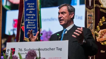 Bavorský premiér Markus Söder na sjezdu sudetských Němců