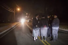 Útočník pobodal v domě rabína u New Yorku pět lidí. Následně se snažil dostat do synagogy