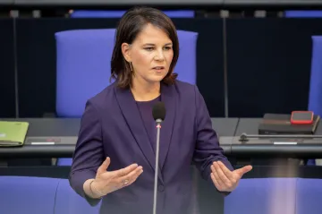 Německo podporuje unijní embargo na ruskou ropu. Maďarsko je proti, Česko má podmínky