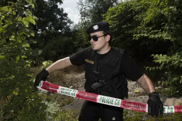 Vražda dvou bezdomovců ve frýdeckém lese. Policie obvinila dalšího bezdomovce