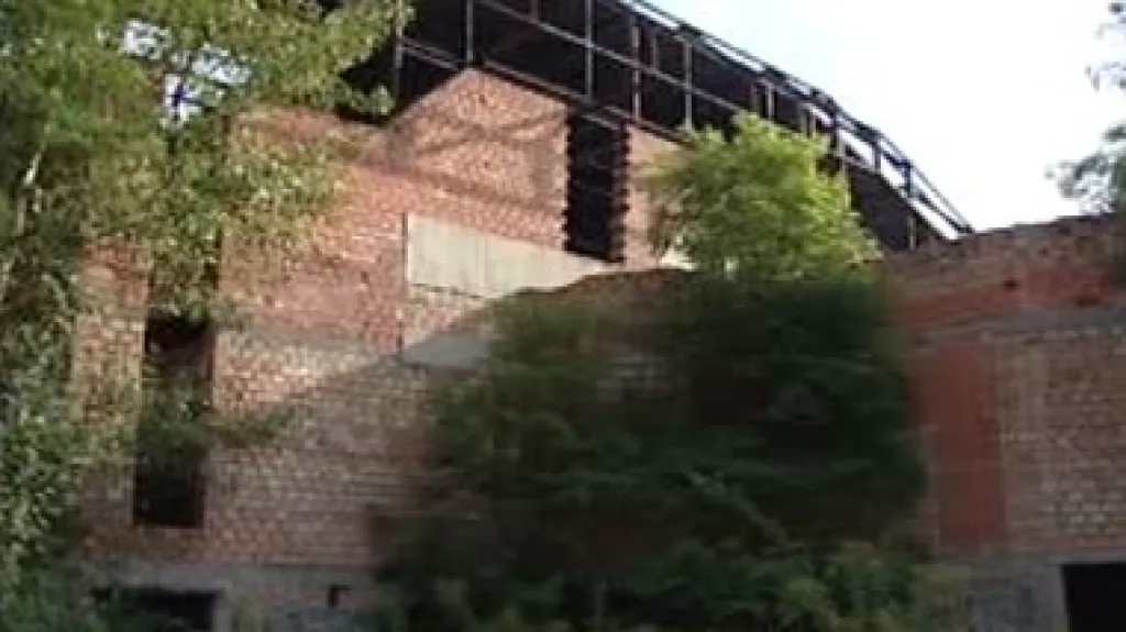 Rozestavěná sportovní hala v Pardubicích