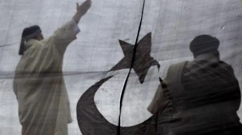 Reportáž Pavla Vondry a vstup Petra Zavadila