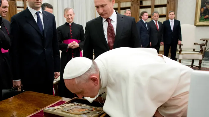 František dostal od Putina ikonu Panny Marie Vladimirské