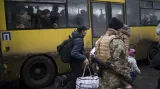 Evakuace z ukrajinského Debalceve