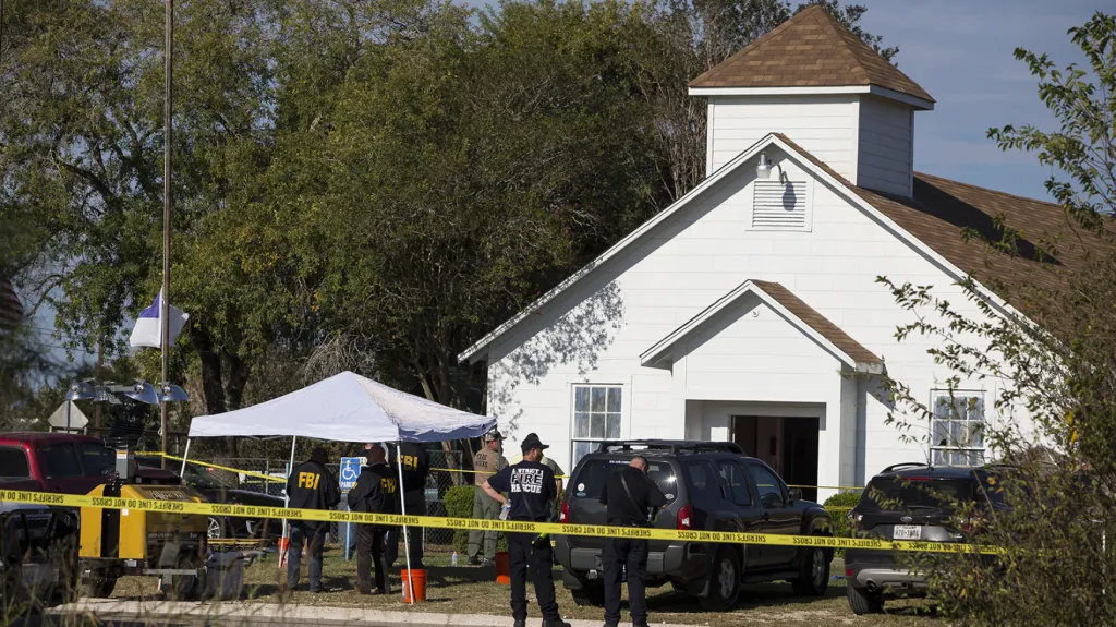 Baptistický kostel v Sutherland Springs v Texasu