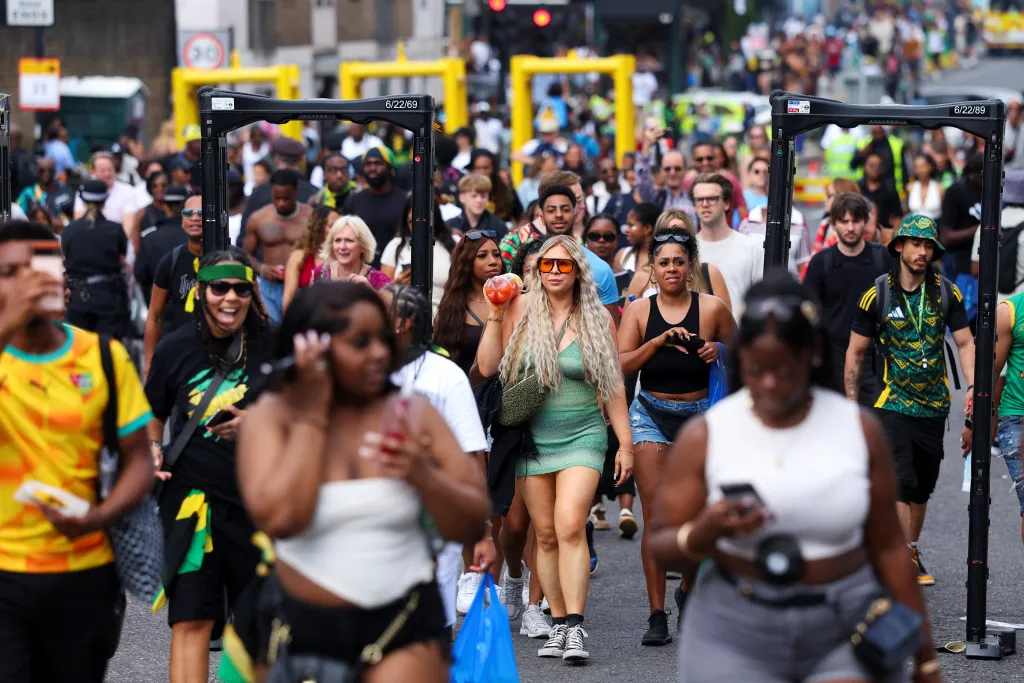 Karneval v londýnské čtvrti Notting Hill