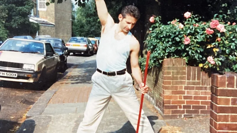 Syn Sedlecké Štěpán Drexler sloužil jako náhradní model pro sochu Freddieho Mercuryho