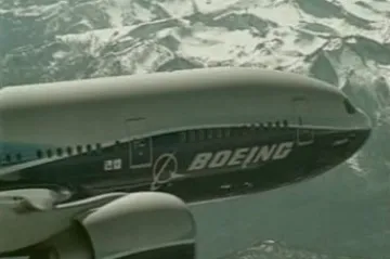 Boeing kvůli stávkám koncem roku tratil, chystá propouštění desetitisíců zaměstnanců