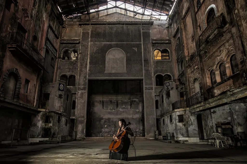 Vítěznou fotografií v kategorii Hudba se stal snímek The Sound of Solitude od Erica Politzera