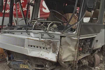 30 let zpět: Zkoumání nehody českého autobusu v Alpách