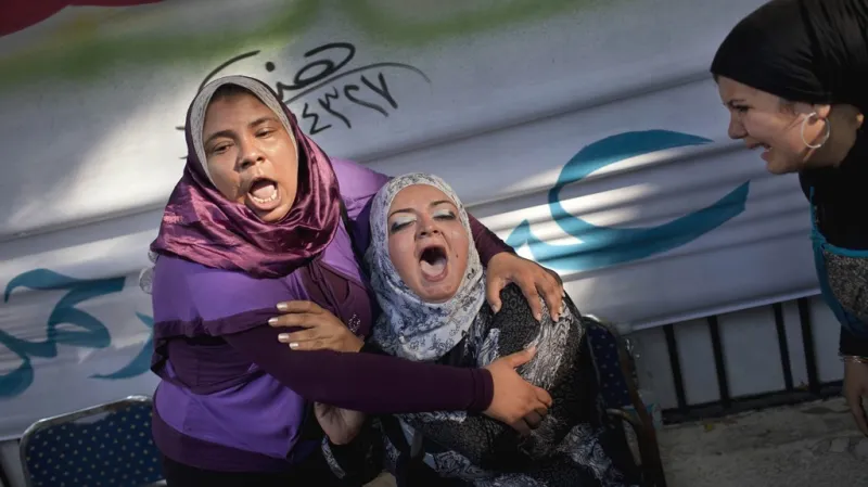 Mursího příznivci oslavují výsledek voleb