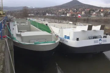 Sucho na několik měsíců zastavilo provoz na Labi. Teď se na něj znovu vrací život