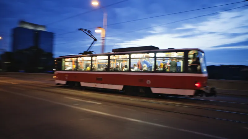 Tramvaj T6A5 na Libeňském mostě