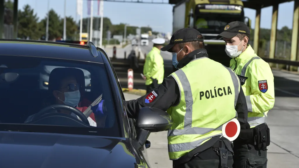 Kontroly na hranicích mezi Českem a Slovenskem