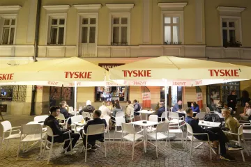 Pandemie ve světě: Německo pokračuje v rozvolňování. Polsko otevřelo zahrádky restaurací